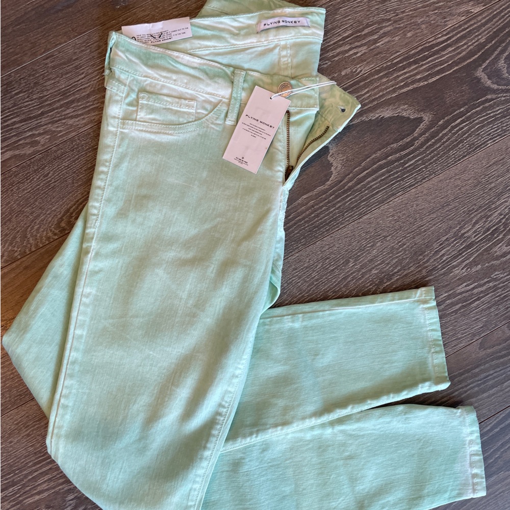 Flying Monkey Light Green Women’s Jeans, skinny, size 29